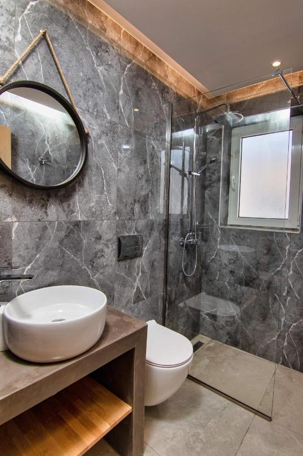 Luxury Apartment In The Center Rhodes City Buitenkant foto